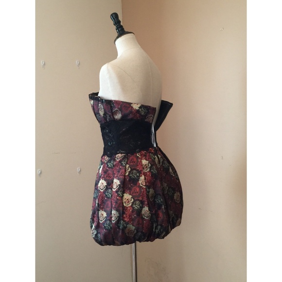NWT Bebe Giselle Brocade Flower Mini Dress - Picture 3 of 6